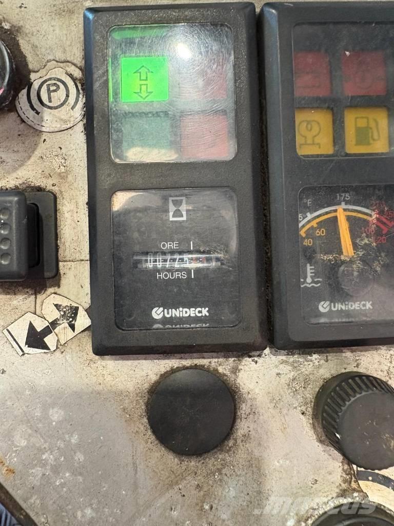 Combilift C 8000 4 cestné vysokozdvižné vozíky