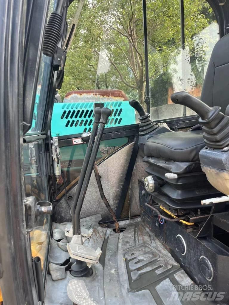 JCB 8052 ZTS Pásové rýpadlá