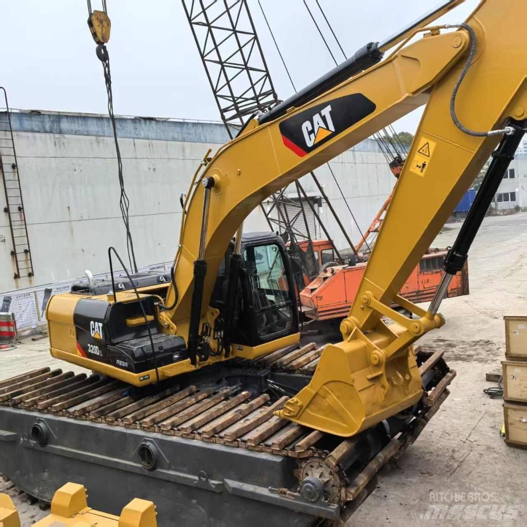 CAT 320 D Obojživelná rýpadlá