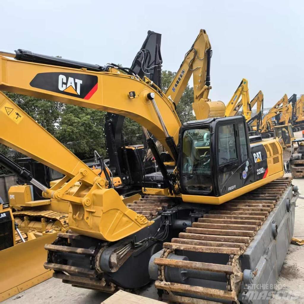 CAT 320 D Obojživelná rýpadlá