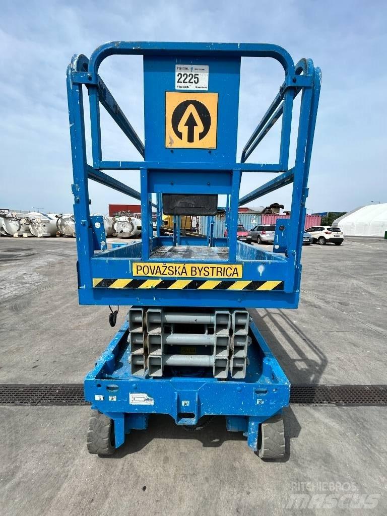 Genie GS 2646 Nožnicové zdvíhacie plošiny