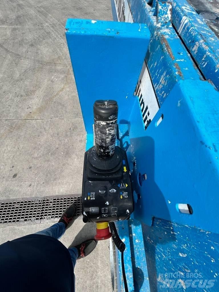 Genie GS 2646 Nožnicové zdvíhacie plošiny