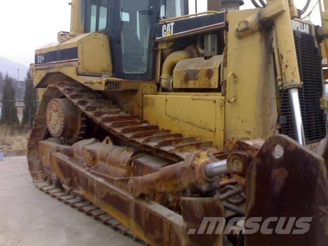 CAT D 8  R Pásové dozéry