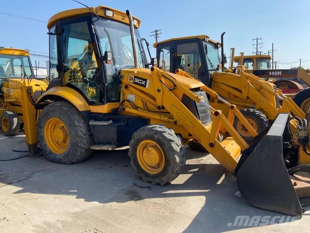 JCB 3CX Rýpadlo-nakladače