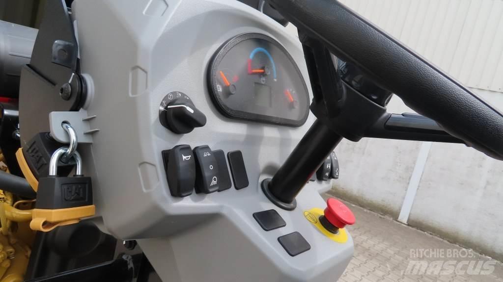 CAT CB4.0 Tandemové valce
