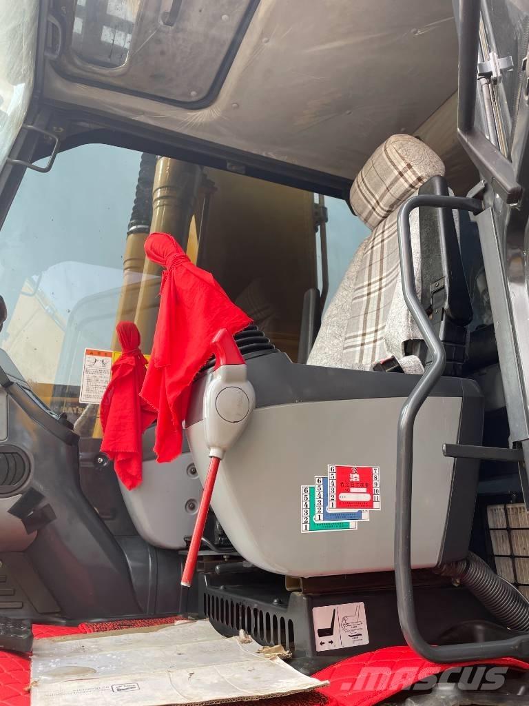 Komatsu PC 200-8 Pásové rýpadlá