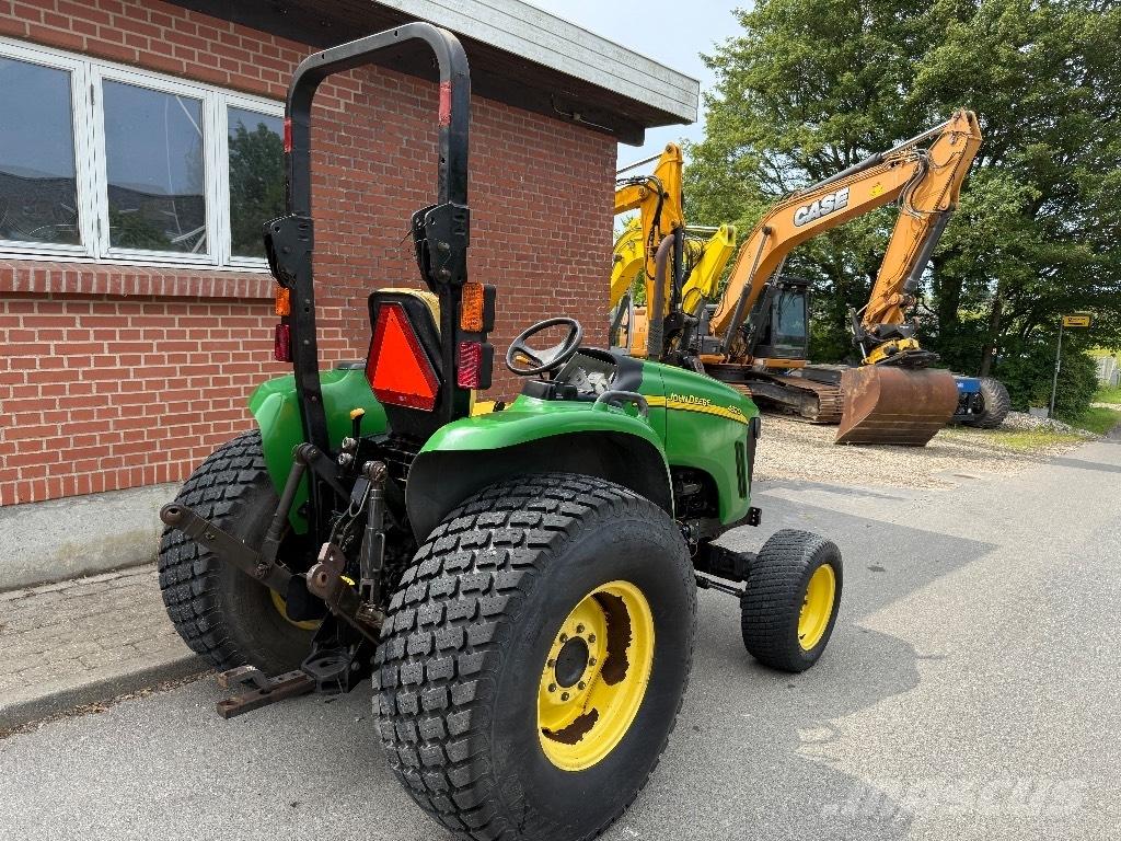 John Deere 4520 Kompaktné traktory