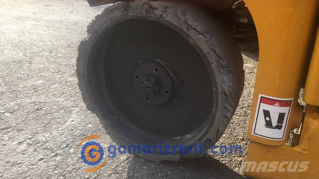 Haulotte Compact 12 Nožnicové zdvíhacie plošiny