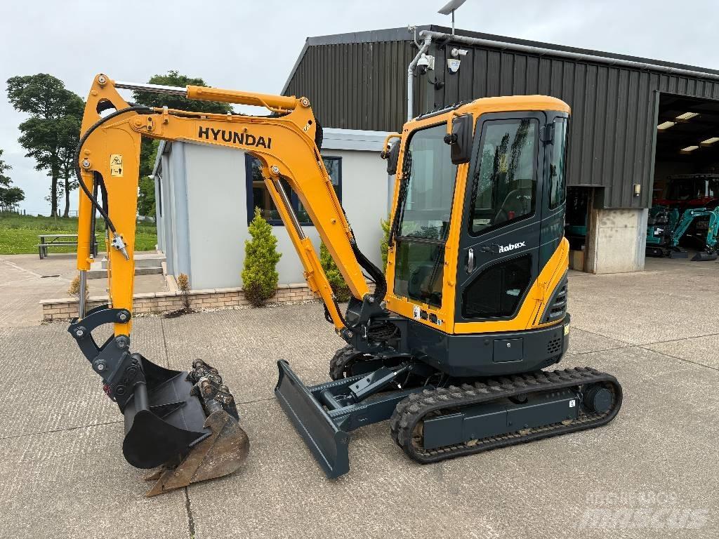 Hyundai R25Z-9 AK Mini rýpadlá < 7t