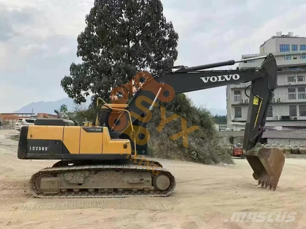 Volvo EC 210 B LC Pásové rýpadlá