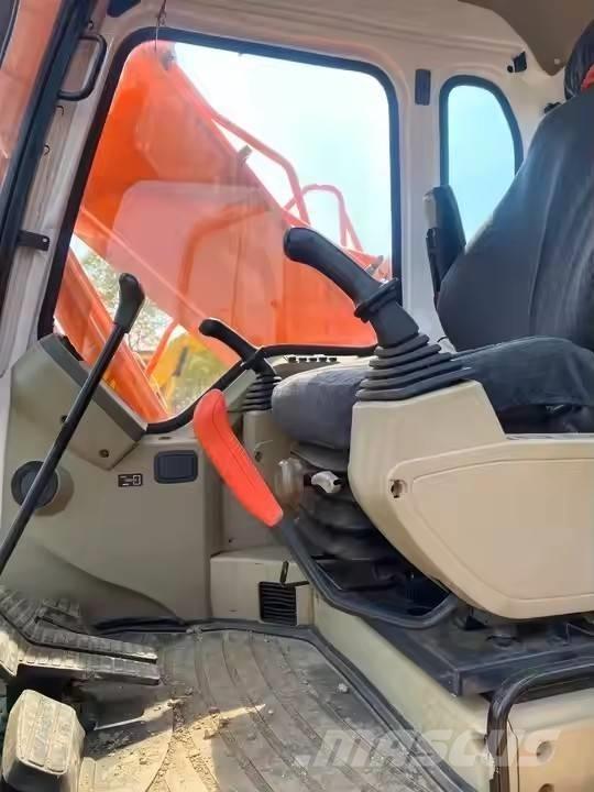 Doosan DH 150 LC-7 Pásové rýpadlá