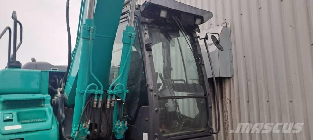 Kobelco SK130LC-11 Pásové rýpadlá