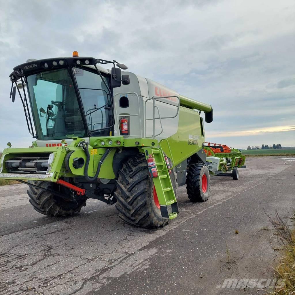 CLAAS Lexion 670 Kombinované zberacie stroje