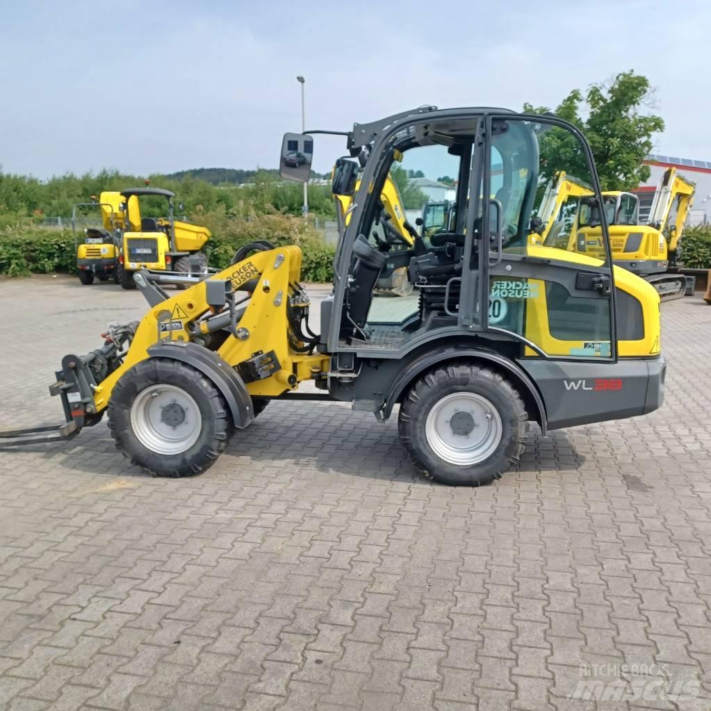Wacker Neuson WL38 Kolesové nakladače