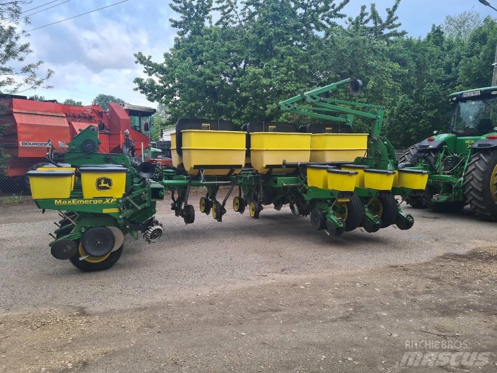 John Deere 1770 Sadiace stroje