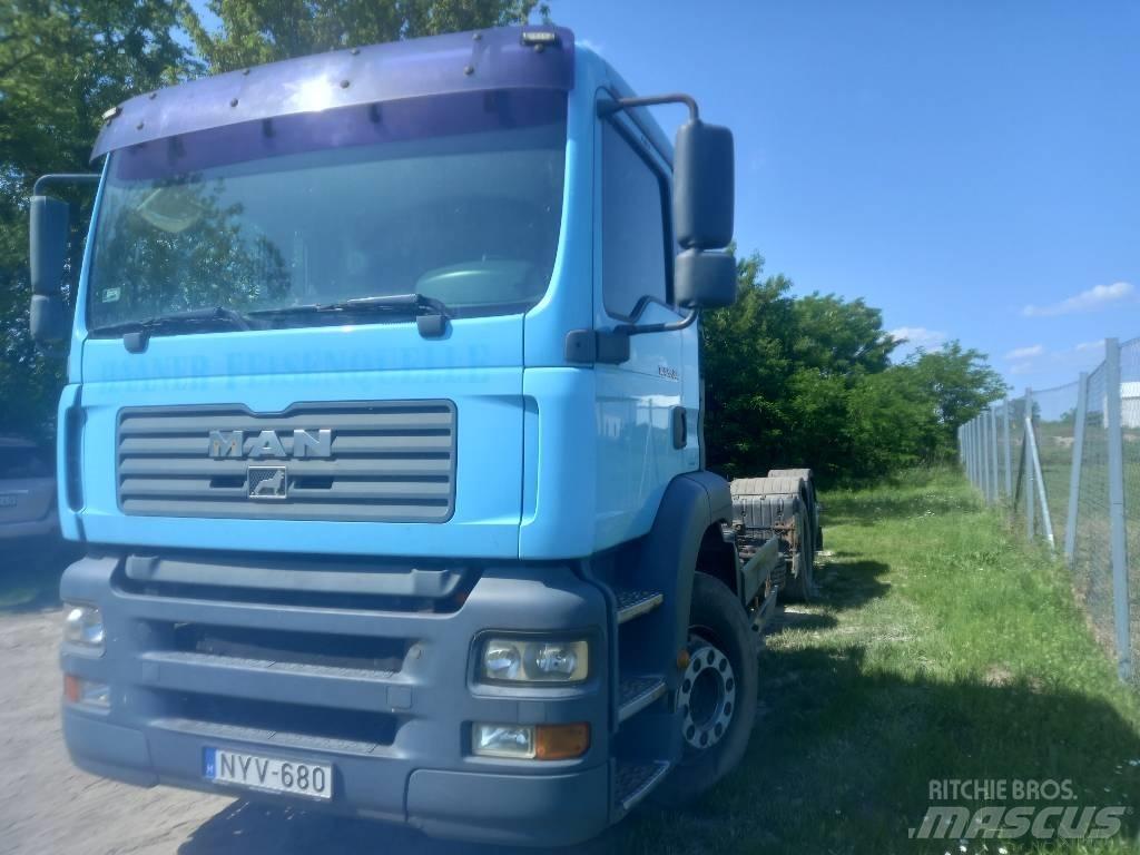 MAN 26.363 FNLC Nákladné vozidlá bez nadstavby