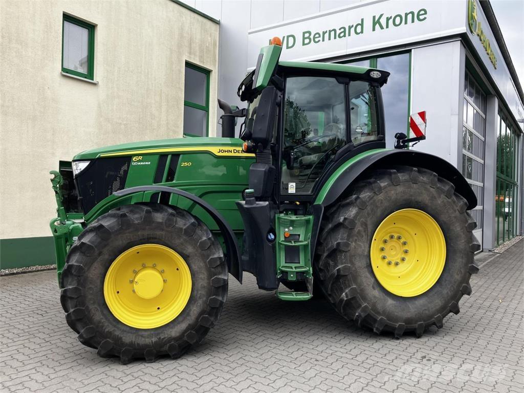 John Deere 6R 250 Traktory
