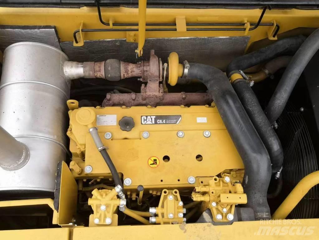 CAT 320 D Pásové rýpadlá