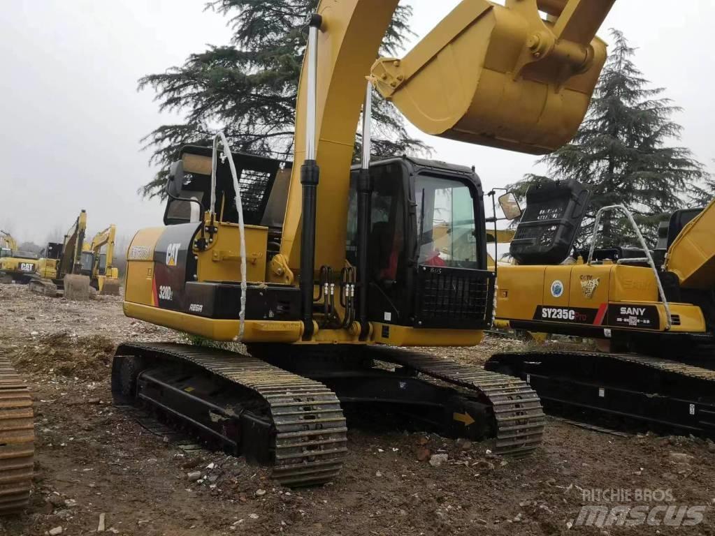 CAT 320 D Pásové rýpadlá
