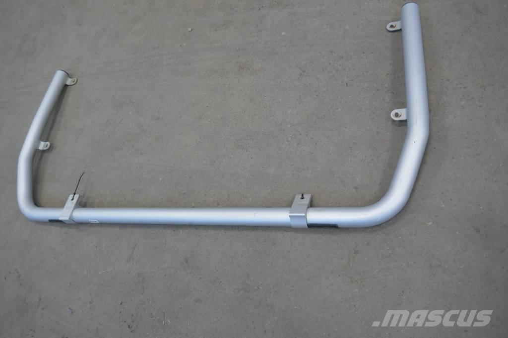  Trux Top-Bar Kabíny a interiér