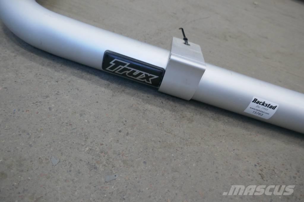  Trux Top-Bar Kabíny a interiér