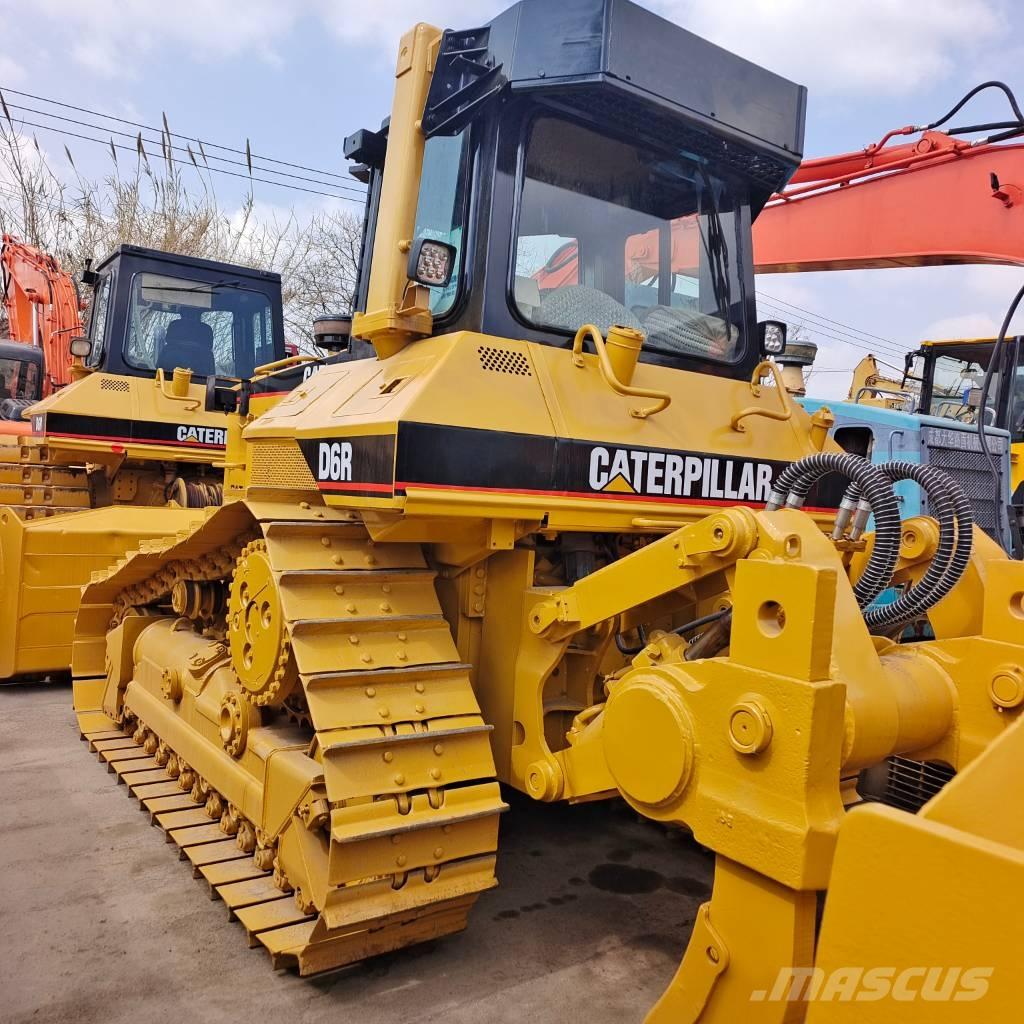 CAT D 6 R Pásové dozéry