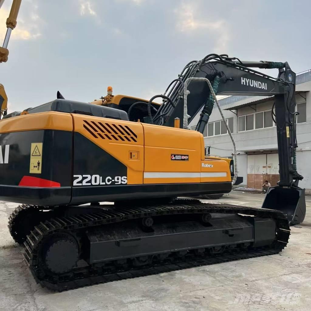 Hyundai R220LC-9S Midi rýpadlá 7 t - 12 t