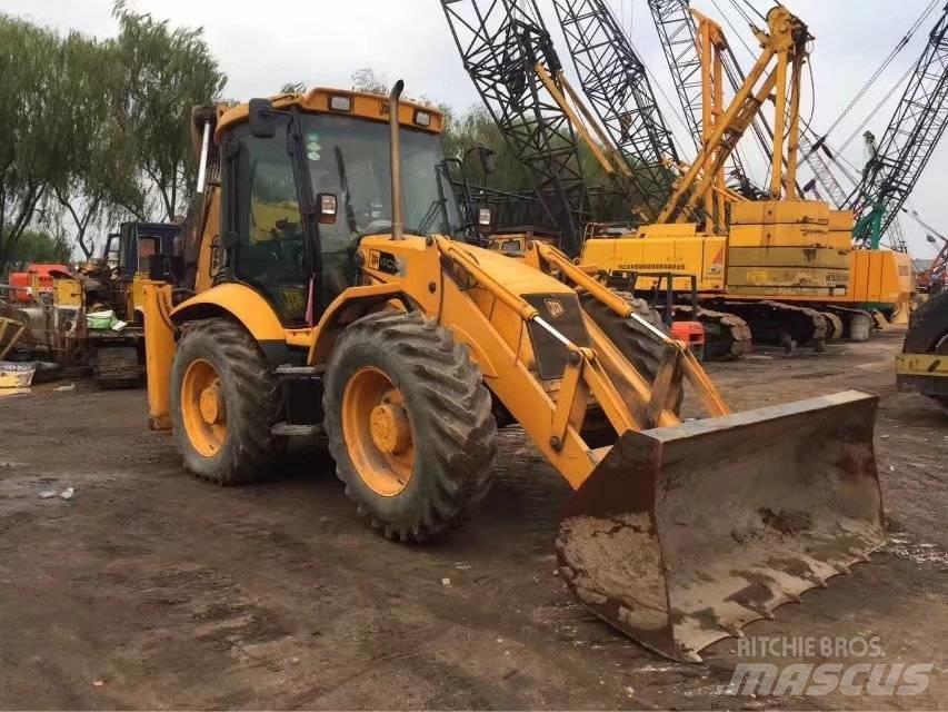 JCB 4CX Rýpadlo-nakladače