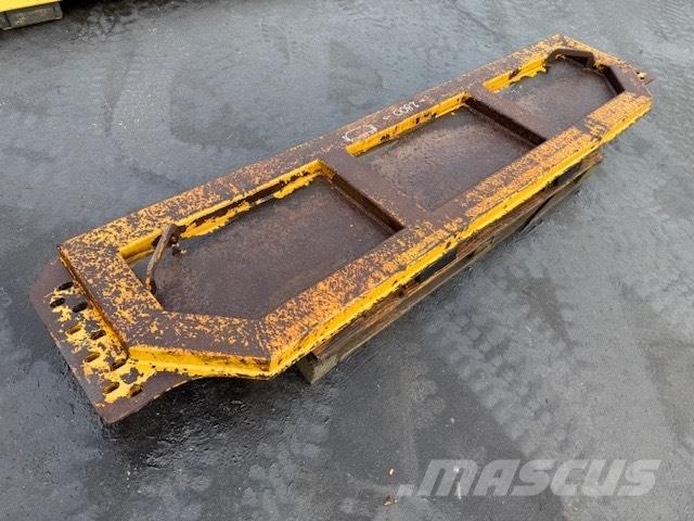 CAT TAILGATE Kĺbové nákladné autá