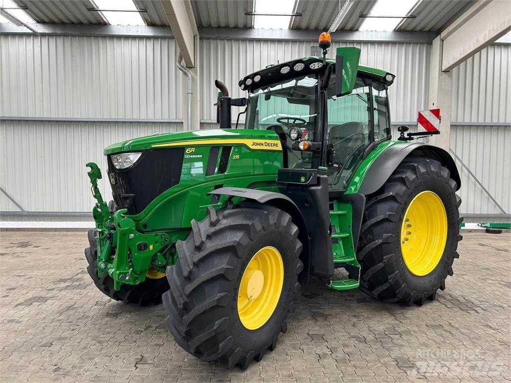 John Deere 6R 215 Traktory