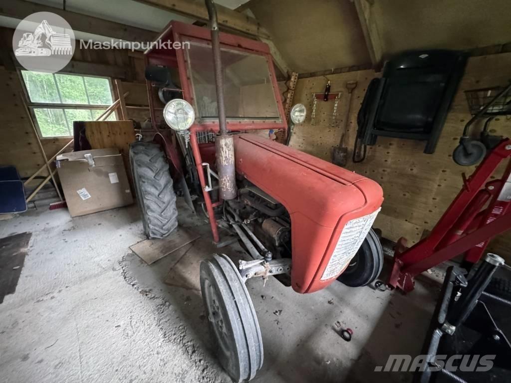 Massey Ferguson 35 Traktory