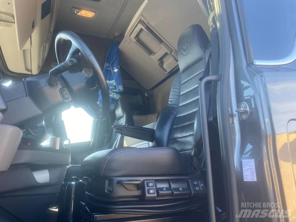 Scania S 520 Skriňová nadstavba