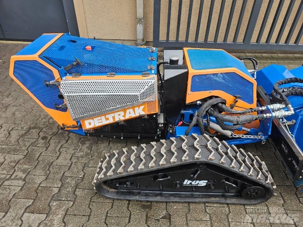 Irus Deltrak 2.5 Kosačky namontované a ťahané