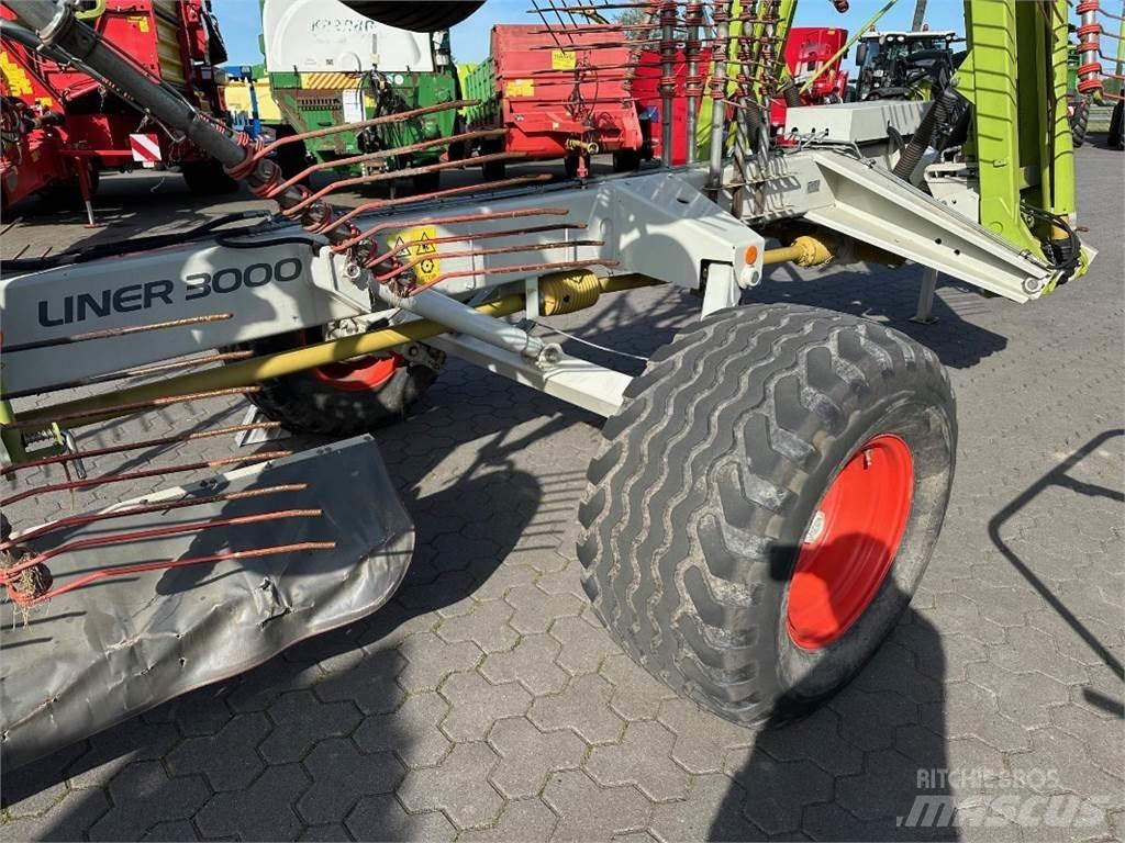 CLAAS Liner 3000 Riadkovacie žacie stroje