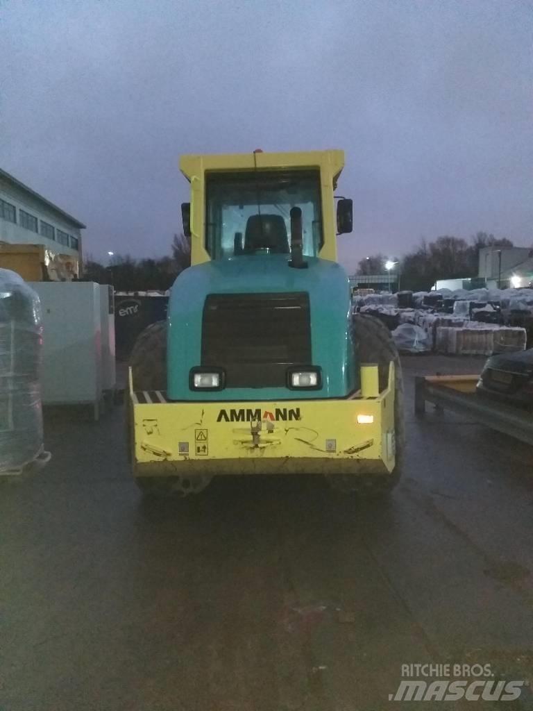 Ammann ASC 130 Tandemové valce