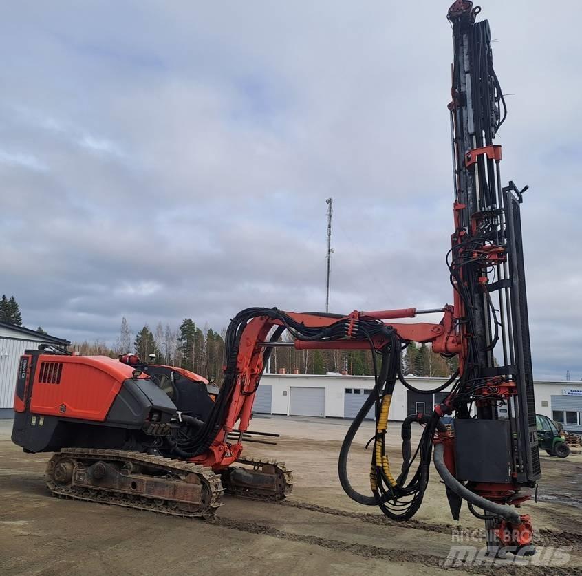 Sandvik DC 410 Ri Povrchové vrtné súpravy