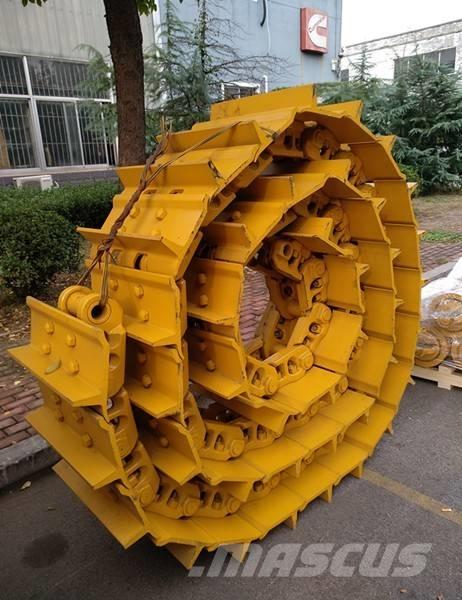 Komatsu D155A-6 Pásy, reťaze a podvozok