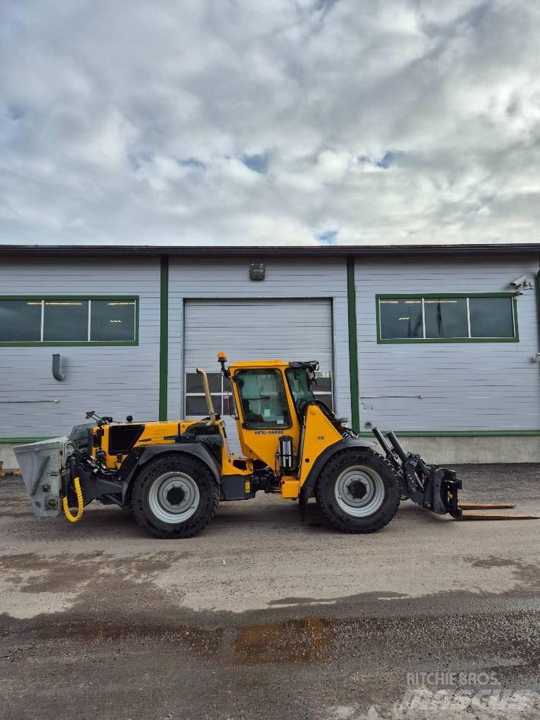 Wille 665 Kompaktné traktory