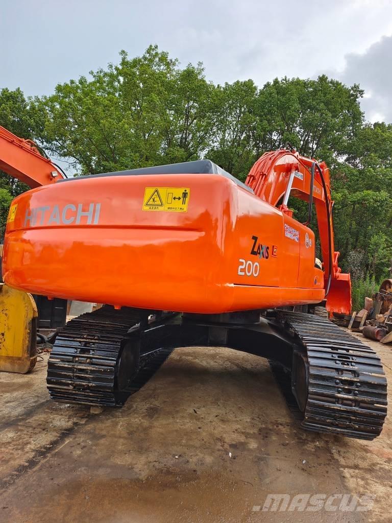Hitachi EX 200-5 Pásové rýpadlá