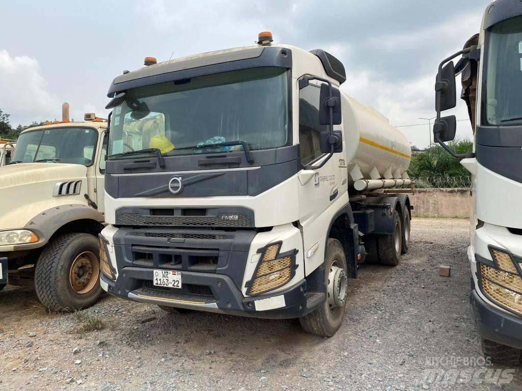 Volvo FMX 400 Cisternové nákladné vozidlá