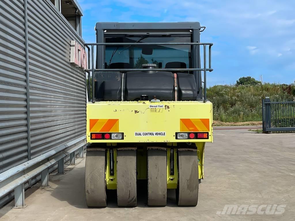 Ammann AP 240 Pneumatikové valce