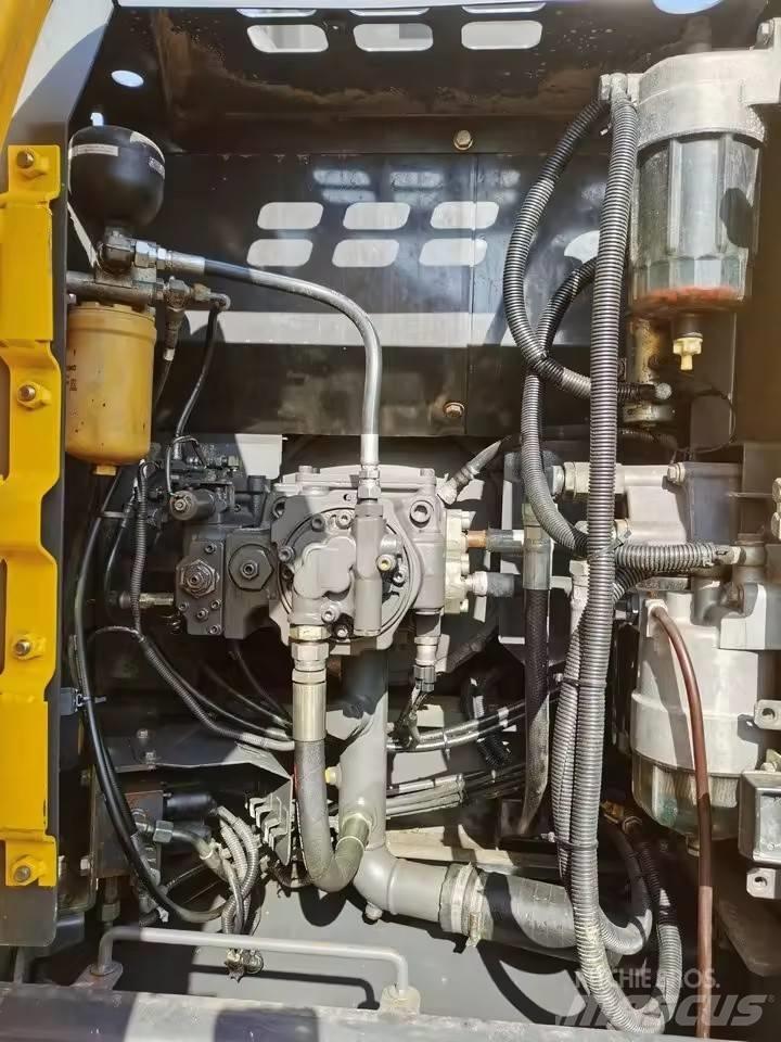 Sumitomo SH130-6 Pásové rýpadlá