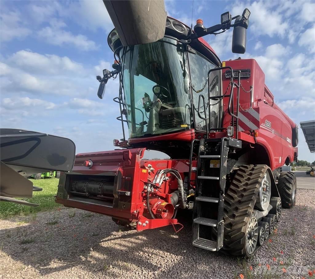 Case IH 8250 ASF Kombinované zberacie stroje