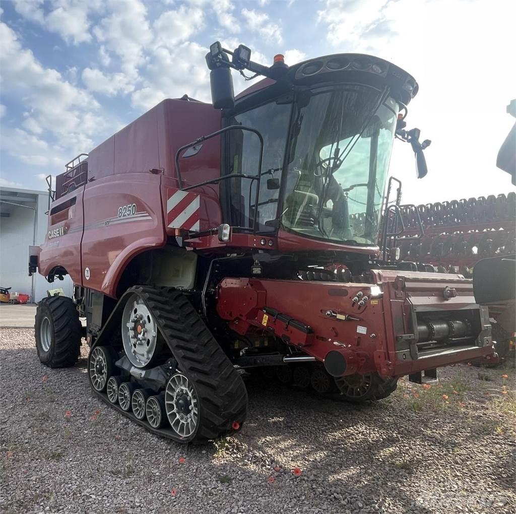Case IH 8250 ASF Kombinované zberacie stroje