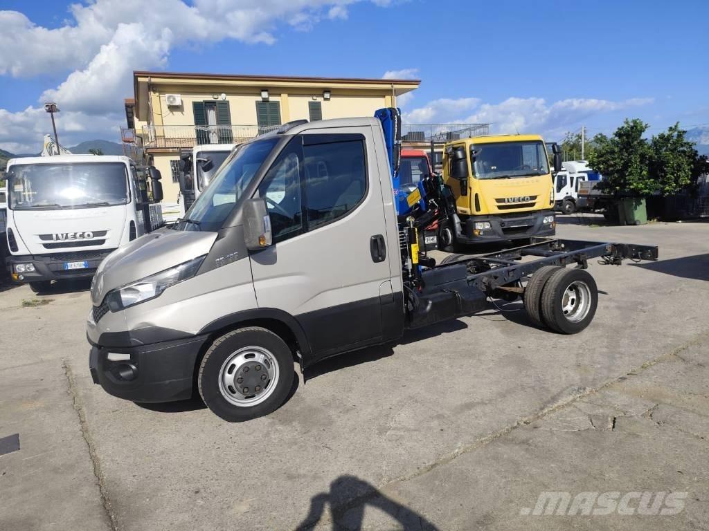 Iveco Daily 35-130 Autožeriavy, hydraulické ruky