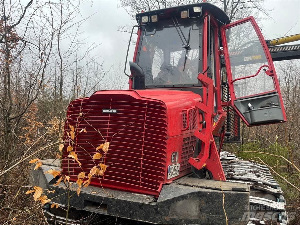 Komatsu 845 Lesné traktory