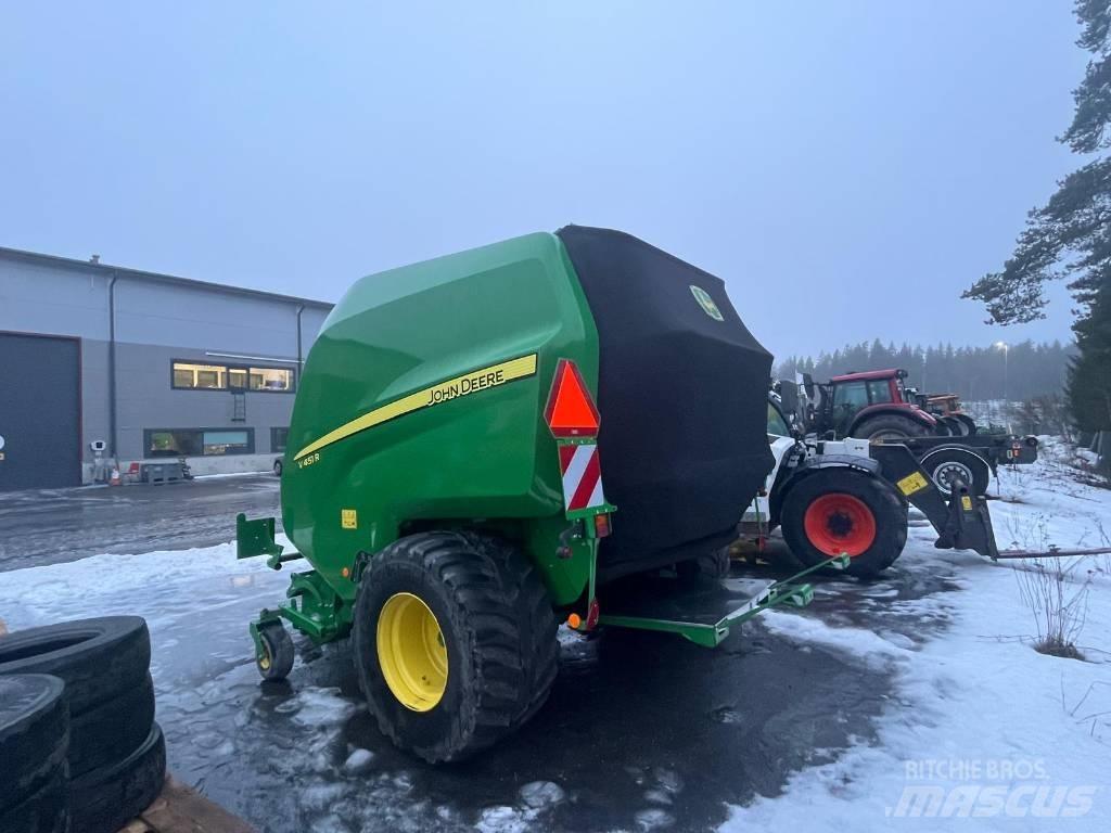 John Deere V451R Lisy na okrúhle balíky