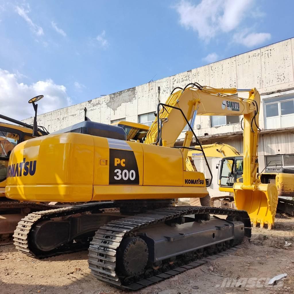 Komatsu PC300 Pásové rýpadlá