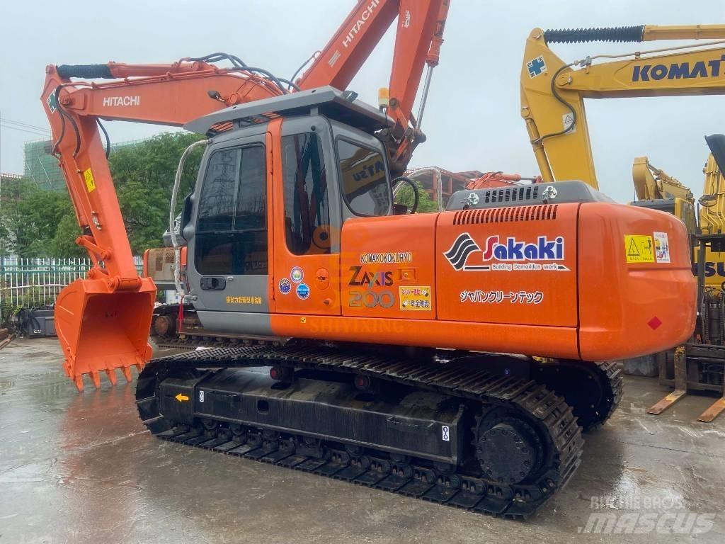 Hitachi ZX 200 Pásové rýpadlá