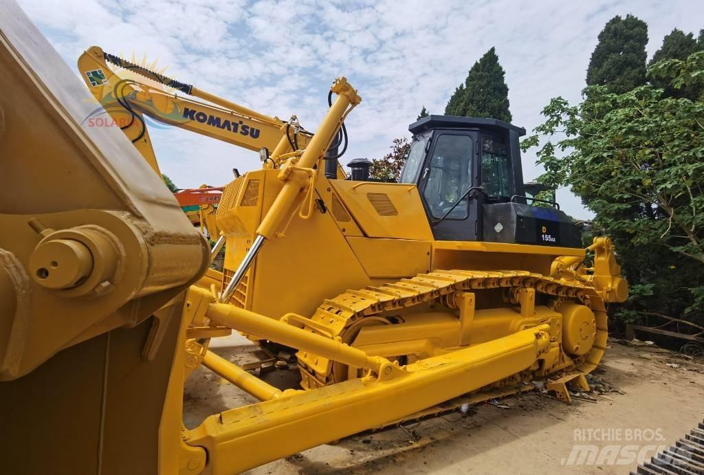 Komatsu D 155 AX Pásové dozéry